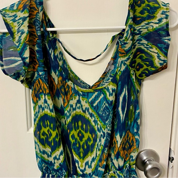 Colorful Ikat Patterned Top - Picture 8 of 9